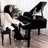 آموزش پیانو آنلاین/حضوری (مدرس خانم)