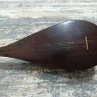 تنبور قدیمی استاد قادر منهویی