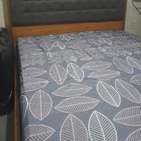 تخت دونفره بدون تشک سالم در حد نو نو