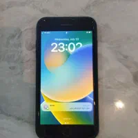 اپل iPhone 8 Plus با حافظهٔ ۶۴ گیگابایت