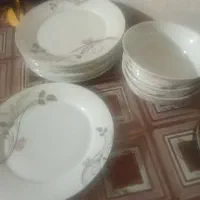 بشقاب وکاسه چینی
