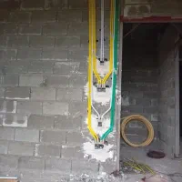 برقکار. رفع اتصالی . برق کار.برقکاری