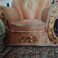 یک دست مبل راحتی بسیار سالم