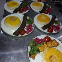 تهیه غذا  با قیمت مناسب + پیک و سوپ رایگان