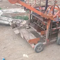 دستگاه بلوک زنی ۴قالب نیمه اتومات دینام صفر