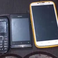 سه عدد گوشی تعمیری