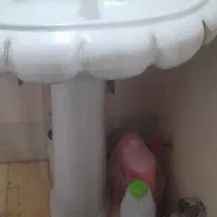 روشویی با اینه و شیر