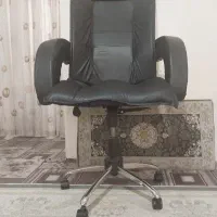 صندلی چرخان اداری محکم