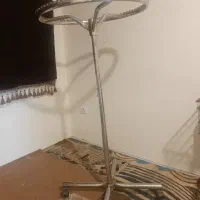 رگال چرخشی|بندرخت و رخت‌آویز|فولادشهر, مسکن مهر فولادشهر|دیوار