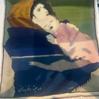 تابلو فرش دست بافت طرح مادر و فرزند