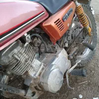 موتورسیکلت جمع شده و شاسی موتورسیکلت|موتورسیکلت|خاروانا, |دیوار