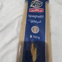 یک بسته ماکارونی به فروش میرسد