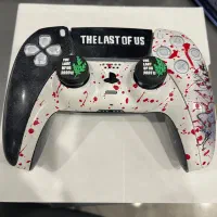 دسته Ps5 کاستوم شده The last of us|کنسول، بازی ویدئویی و آنلاین|قم, زنبیل آباد|دیوار