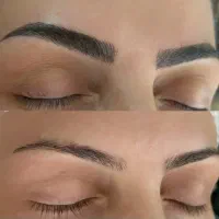 ابروهای طبیعی با میکروبلیدینگ حرفه ای