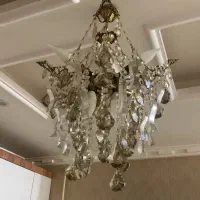 دو عدد لوستر برنجی و کریستال تمیز و سالم|لوستر و چراغ آویز|گرگان, |دیوار