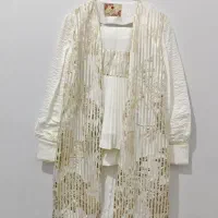 لباس نو و در حد نو