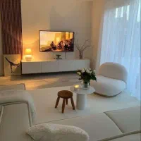 هم خانه خانوم