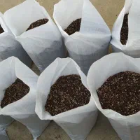 بستر کاشت و خاک گل پلاس|گل و گیاه طبیعی|ری, فیروزآباد|دیوار