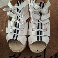 چند جفت کفش عکس دومی نو هستش|کیف، کفش، کمربند|یزد, |دیوار