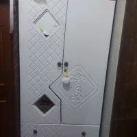 تخت کمد نوجوان جوان