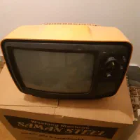 تلوزیون سیاه سفید کلکسیونی قدیمی