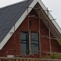 اجرای کامل سقف های شیروانی و سردری وسقف کاذب و....