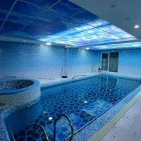 240مترویلایی-فاز3-4خواب-آسانسور-استخر-جکوزی