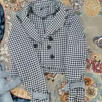 دو دس لباس نو نو|لباس|دورود, |دیوار