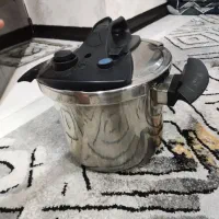 زودپز استیل ۸لیتری نیاز به تعمیر