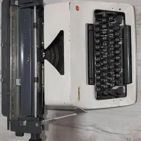 ماشین تایپ المپیا