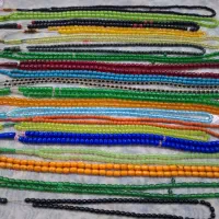 تعدادی تسبیح قدیمی|کلکسیون اشیاء عتیقه|اردبیل, |دیوار