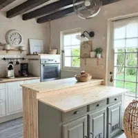 نظافت منزل راه پله  ومحل کار ....