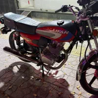 هندا شاهین موتور ۲۰۰ مدل ۴۰۲|موتورسیکلت|یزد, |دیوار