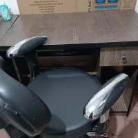 میز و صندلی شیک و سالم