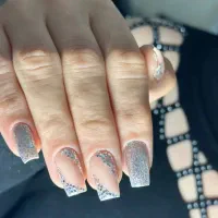 صفر تا صد خدمات ناخن به صورت حرفه ای|خدمات آرایشگری و زیبایی|یاسوج, |دیوار