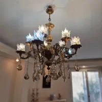 لوستر ۱۰ شاخه طرح برنز بسیار تمیز و در حد آکبند