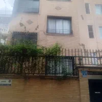 110-متر-دو-نیم-طبقه-ویلایی