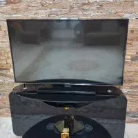 میز زیر تلویزیون