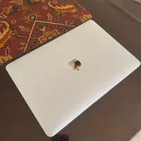 مک بوک پرو ۲۰۱۶