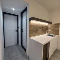 ساخت و نصب انواع درب|مصالح و تجهیزات ساختمان|رشت, امین الضرب|دیوار