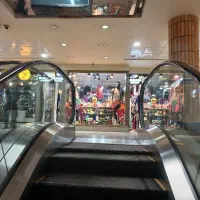 فروش-مغازه-تجاری-درپاساژشیخ-بهایی-نجف-آباد