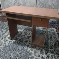 میز کامپیوتر درحد نو