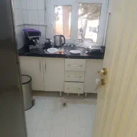 نیرو خدماتی و آبدارچی  خانم