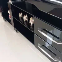 میز تلویزیون شیشه ای تمیز|میز تلویزیون|بومهن, |دیوار