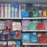 انواع تم تولد، بادکنک، شمع تولد، پرده متالایز