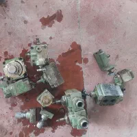 فروش بلوک هیدرولیک و تعدادی شیرفشار دستگاه‌ تزریق|ماشین‌آلات صنعتی|میبد, |دیوار