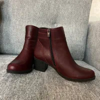 نیم بوت زرشکی سایز ۳۷بزرگ|کیف، کفش، کمربند|اصفهان, پروین|دیوار