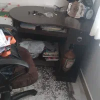 میز وصندلی|میز تحریر و کامپیوتر|بومهن, |دیوار