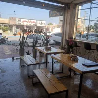 آشپز ۱ نفر و نیروی ساده ۳ نفر|استخدام خدمات فروشگاه و رستوران|قشم, |دیوار