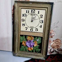 ساعت قدیمی سالم کار میکند